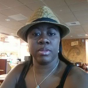 Meet your Posher, Mellonie